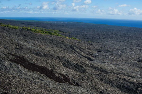 05-foto-taucher-fotografie-hawaii-kona-lava-ozean-helicopterB05ACC5C-AB25-5F00-44BB-DCF2FE9212F1.jpg