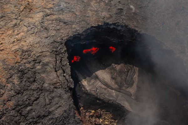 07-foto-taucher-fotografie-hawaii-kona-vulkan-magma-lava-krater-helicopter5BA8BC7F-8E28-67A4-F904-A0ED72A290A1.jpg