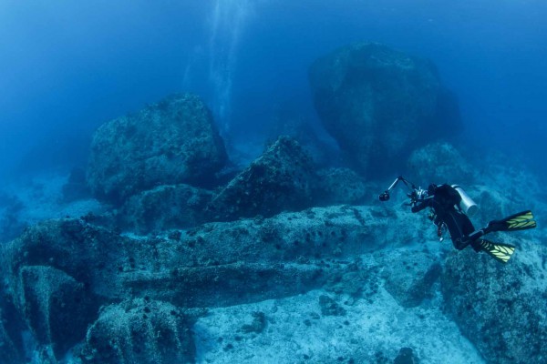 foto-taucher-unterwasserfotografie-seychellen-granitbloecke-unterwasserlandschaft-22A677643-578A-442F-CF7F-6AAD3BE1B8E1.jpg